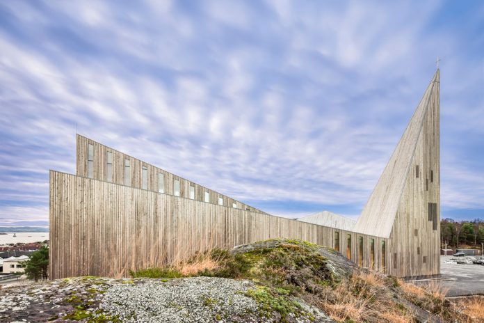 knarvik_community_church-architecture-kontaktmag11