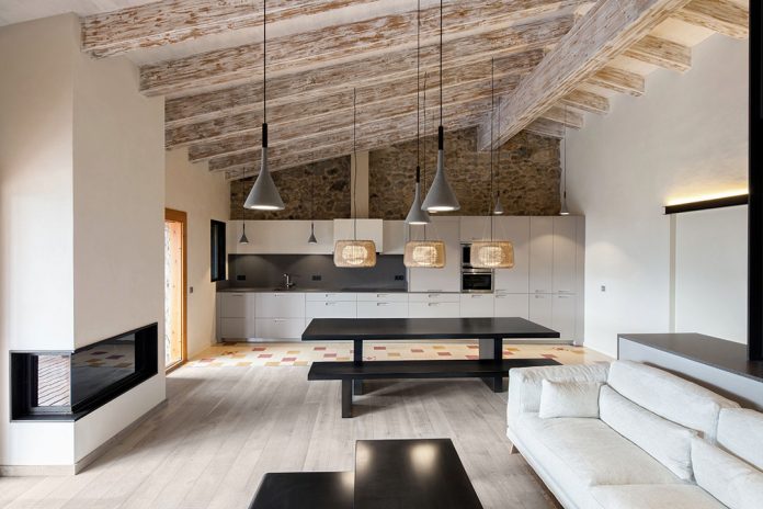 la_cerdanya_farmhouse-architecture-kontaktmag04